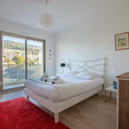 Luckey Homes - Avenue Montrose * Cannes